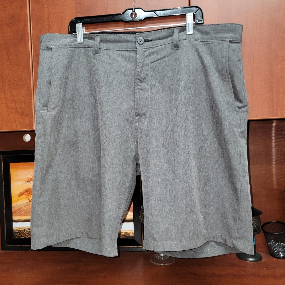 #317 Ron Jon surf shop shorts men's size 40